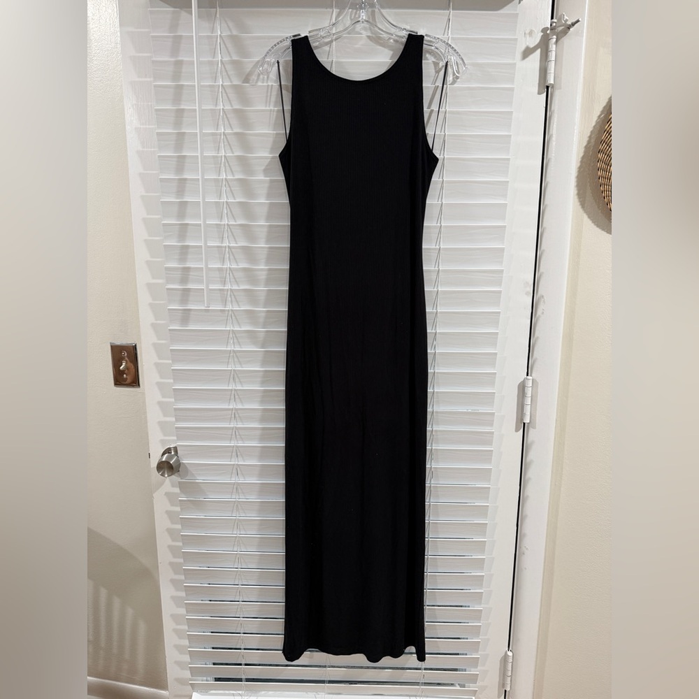 Classic Black Sleeveless Maxi Dress